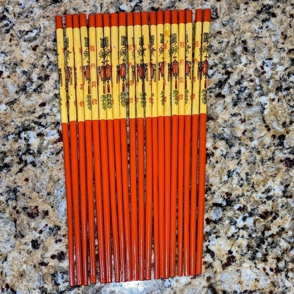 Set of 10 Vintage Red Lacquered Reusable Chopsticks Decor - Picture 1 of 4